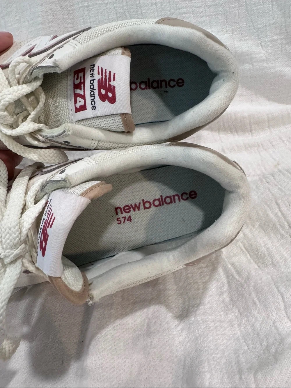 New Balance womens Cream & Red Retro Runner Sneakers size 7